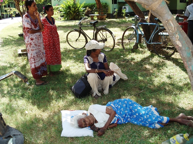 Batticaloa IDPs March 2007 TamilNet