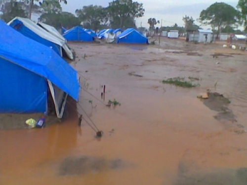 Manik Farm flooding August 15 2009 Vavuniya Sri Lanka Tamil detention camps