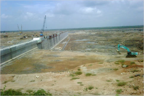 HambantotaPortconstructionFeb2010.jpg