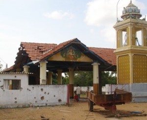 Temple Murugan Kilinochchi damaged 10 Nov. 2008